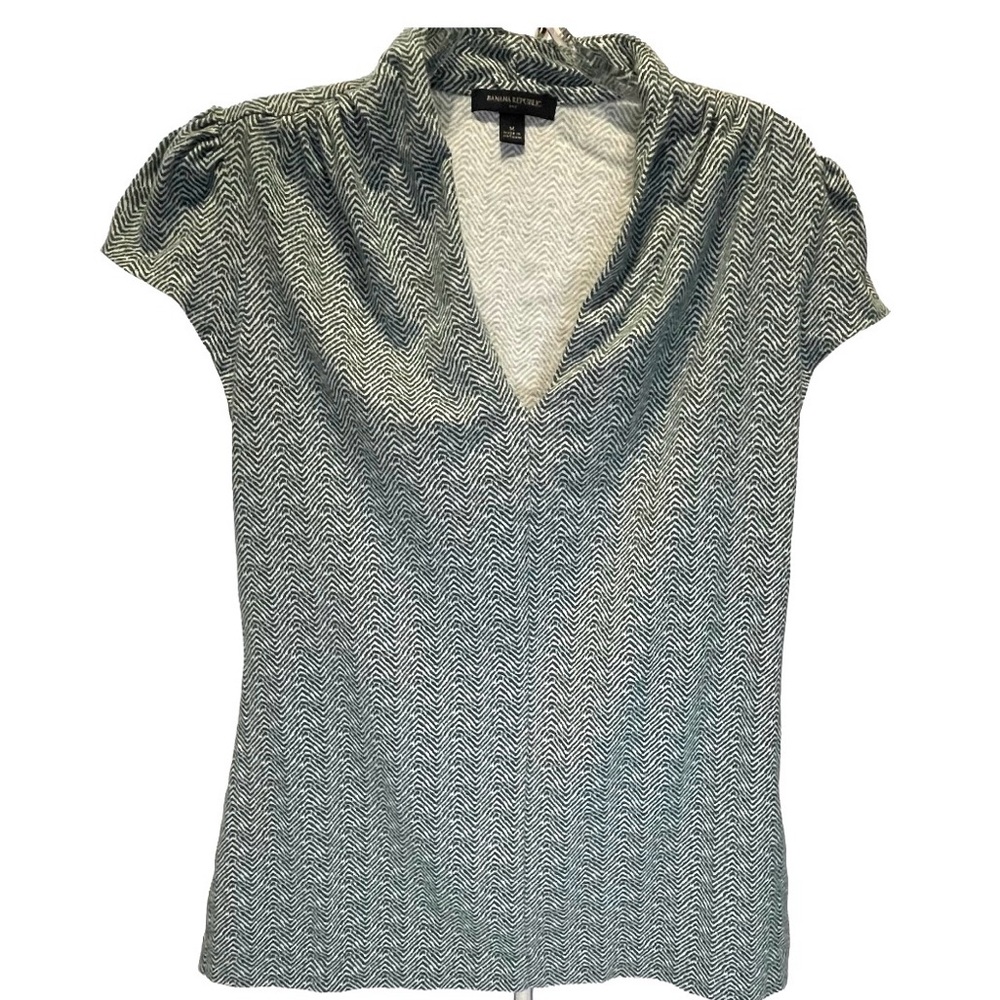 Banana Republic Women's Dark Green and White Patterned Top Size M